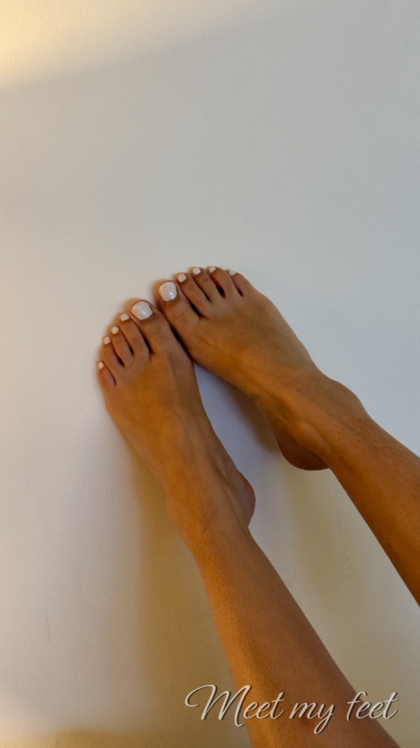 Loladominaaaa Meet My Feet - Loladominaaaa
