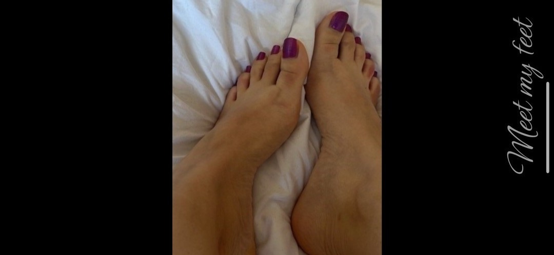 Meet My Feet - Leaa